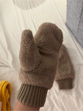 Plush Mittens in Taupe - Soft Fleece Winter Mittens